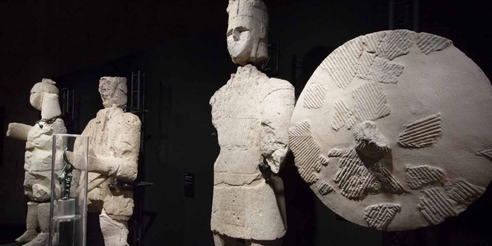 Eroi divinizzati e altri riti della Sardegna Nuragica