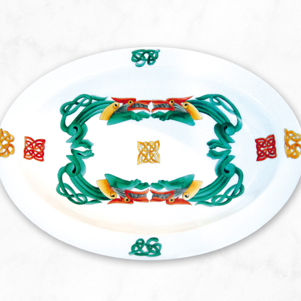 Gran piatto ovale in maiolica