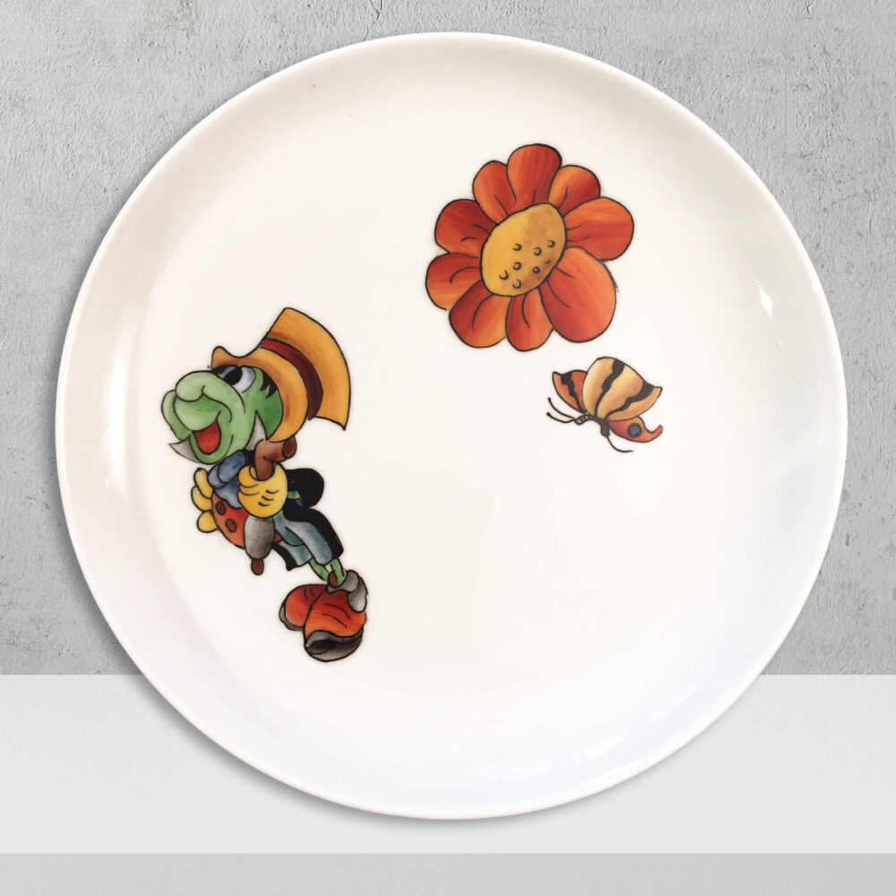 Piattino in porcellana con grillo